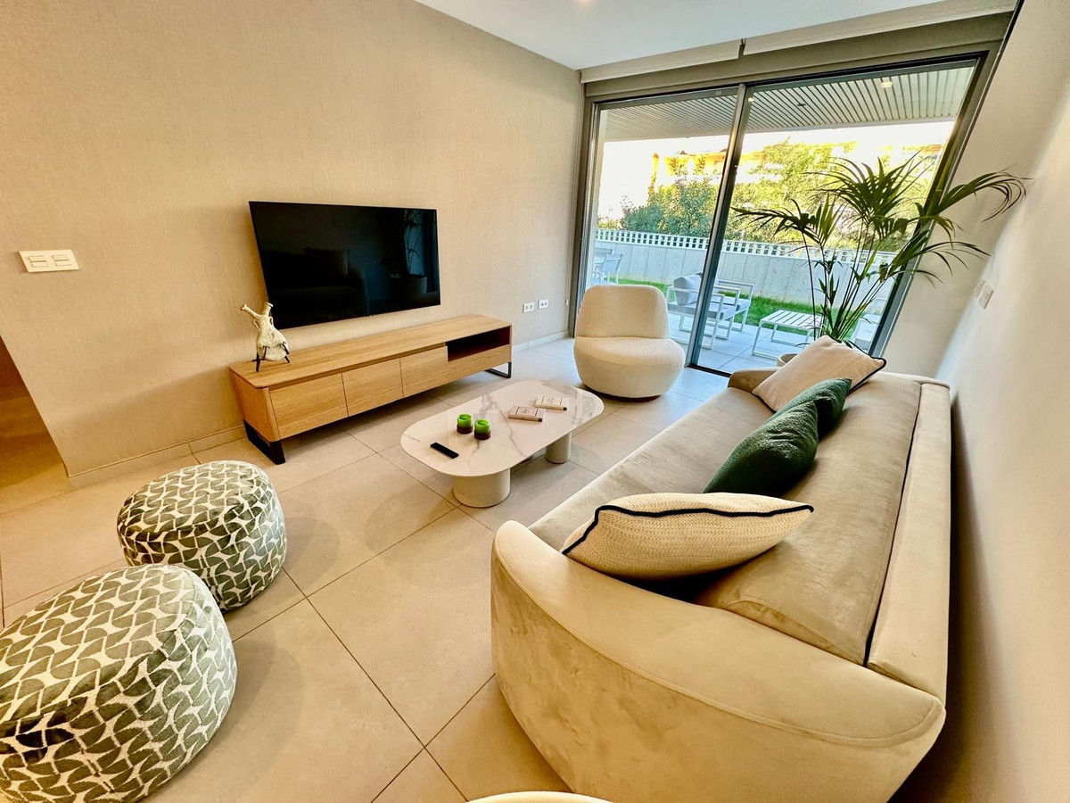 3 bedroom Apartments for sale in Elviria – R5163580