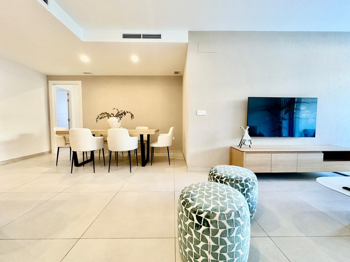 3 bedroom Apartments for sale in Elviria – R5163580