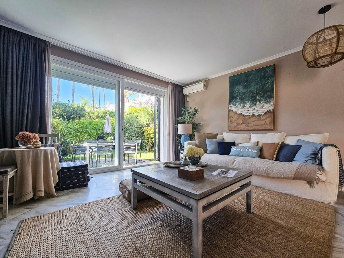 Apartamentos de 1 dormitorio en venta en Elviria – R5164879