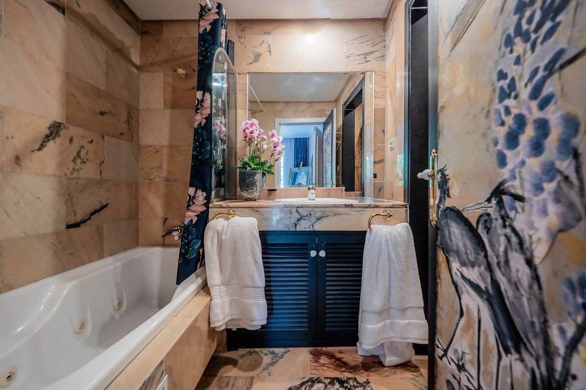 Apartamentos de 1 dormitorio en venta en Elviria – R5164879