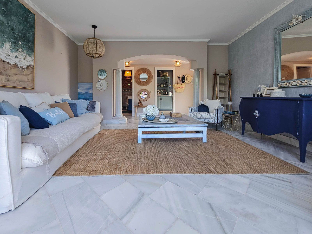 Apartamentos de 1 dormitorio en venta en Elviria – R5164879