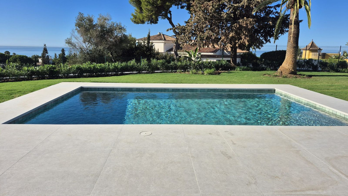 5 bedroom Villas for sale in El Rosario – R5164156