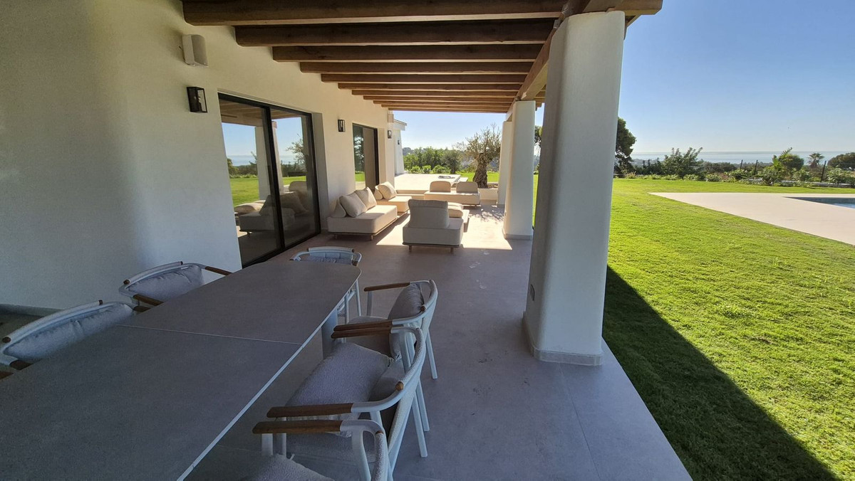 5 bedroom Villas for sale in El Rosario – R5164156