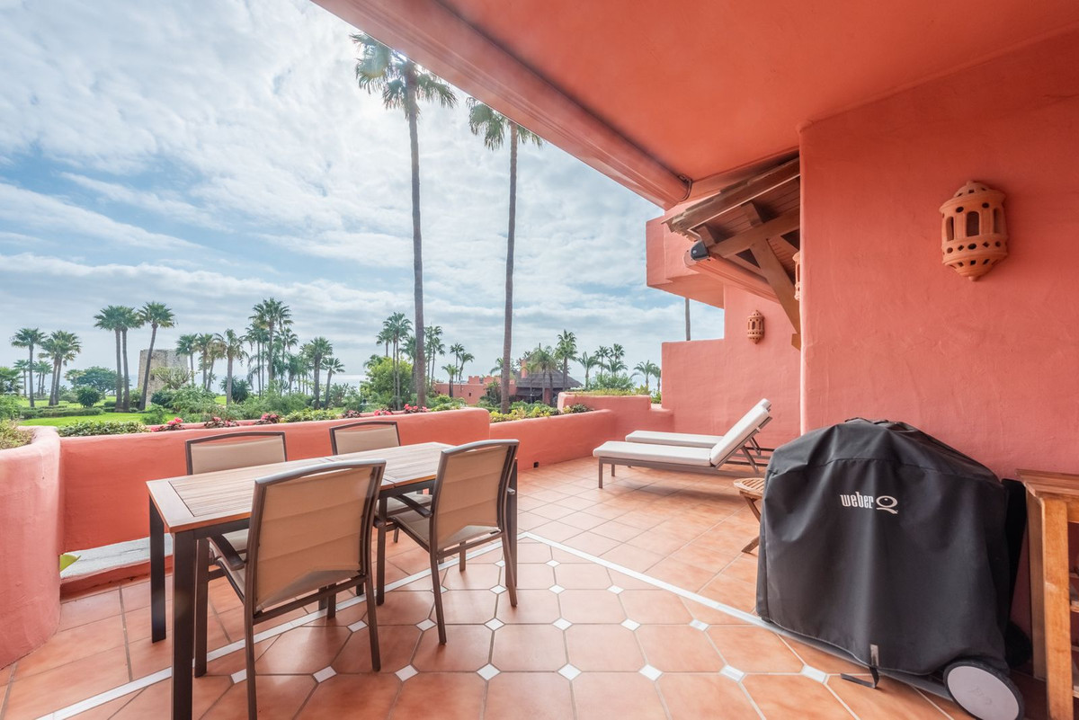 3 bedroom Apartments for sale in Nueva Milla de Oro – R5147947