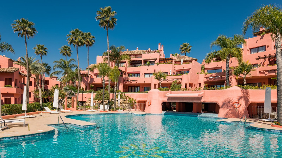 3 bedroom Apartments for sale in Nueva Milla de Oro – R5147947