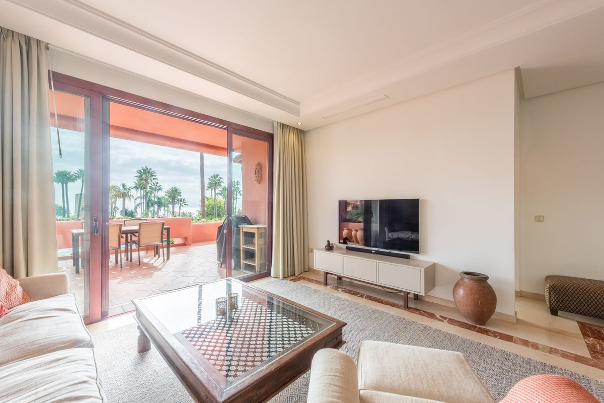 3 bedroom Apartments for sale in Nueva Milla de Oro – R5147947