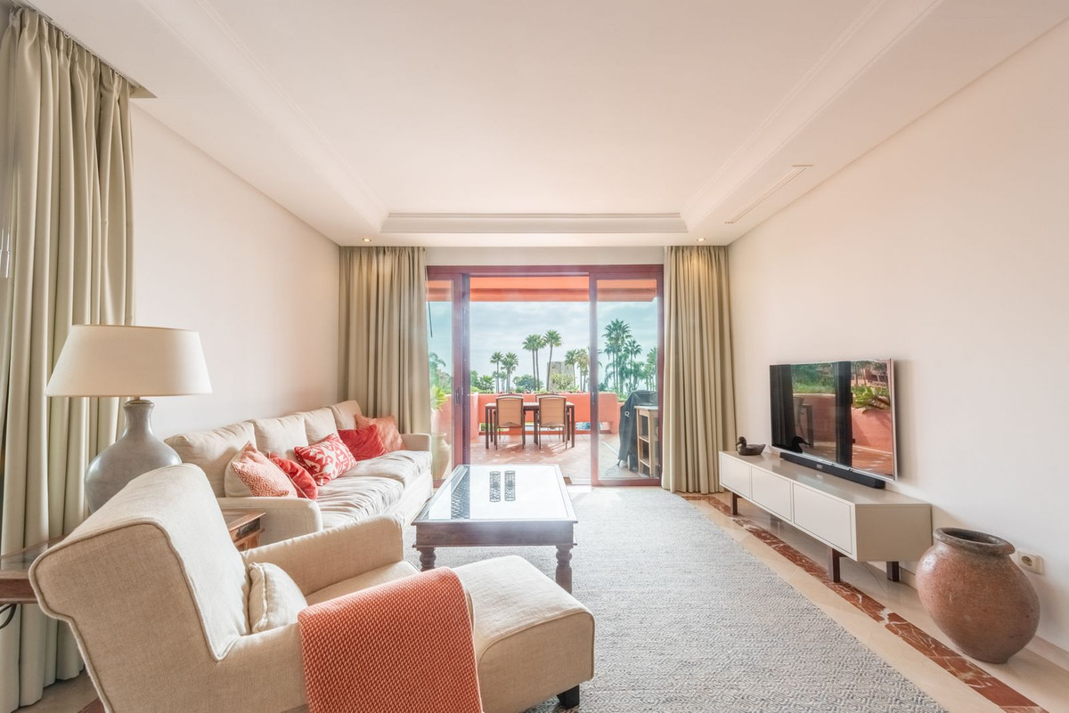 3 bedroom Apartments for sale in Nueva Milla de Oro – R5147947