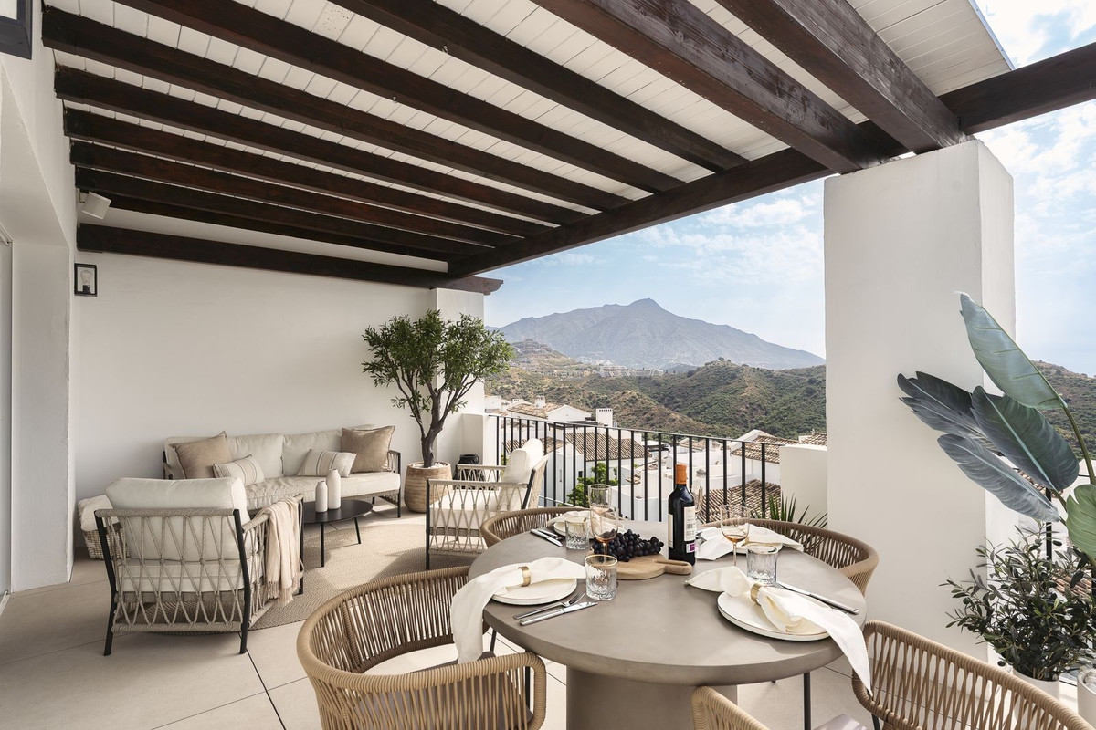 Aticos de 3 dormitorios en venta en La Quinta – R5143897