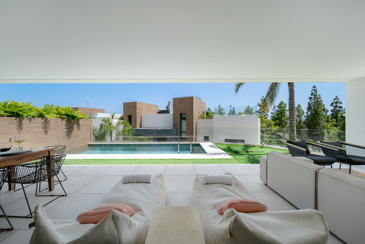 3 bedroom Apartments for sale in Cabopino – R5156797