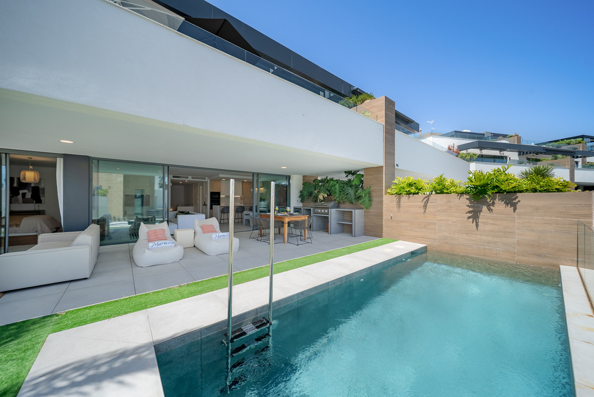 3 bedroom Apartments for sale in Cabopino – R5156797