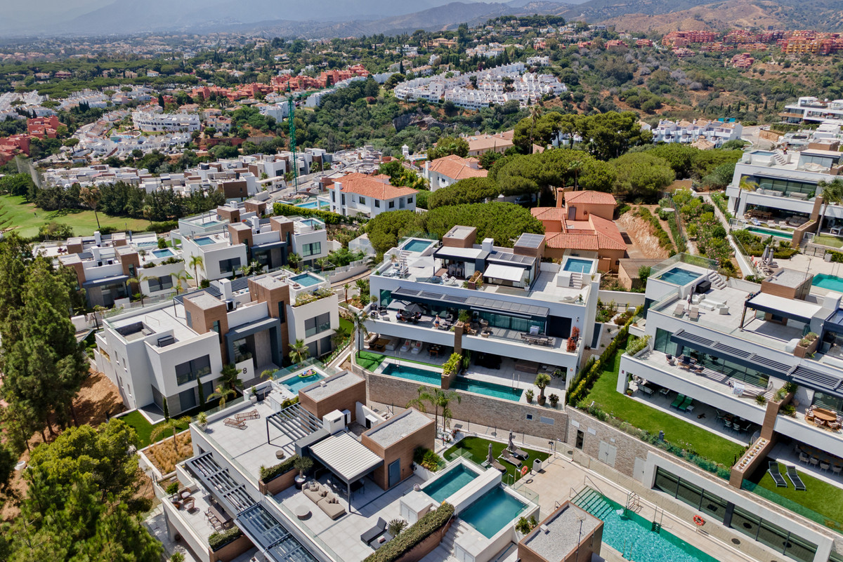 3 bedroom Apartments for sale in Cabopino – R5156797
