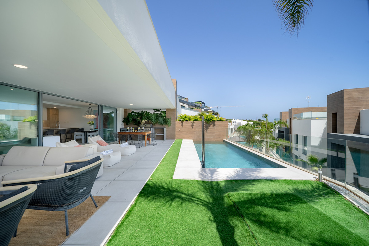 3 bedroom Apartments for sale in Cabopino – R5156797