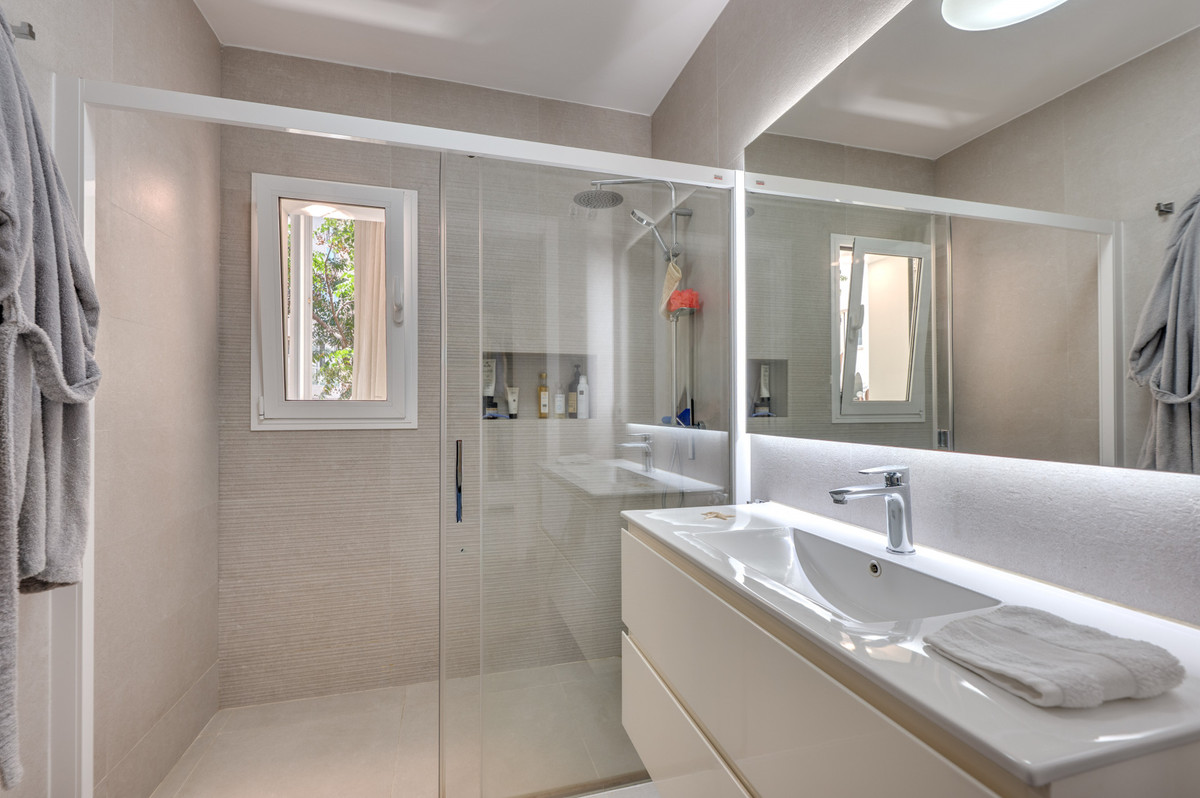 Apartamentos de 2 dormitorios en venta en Marbella – R5152303