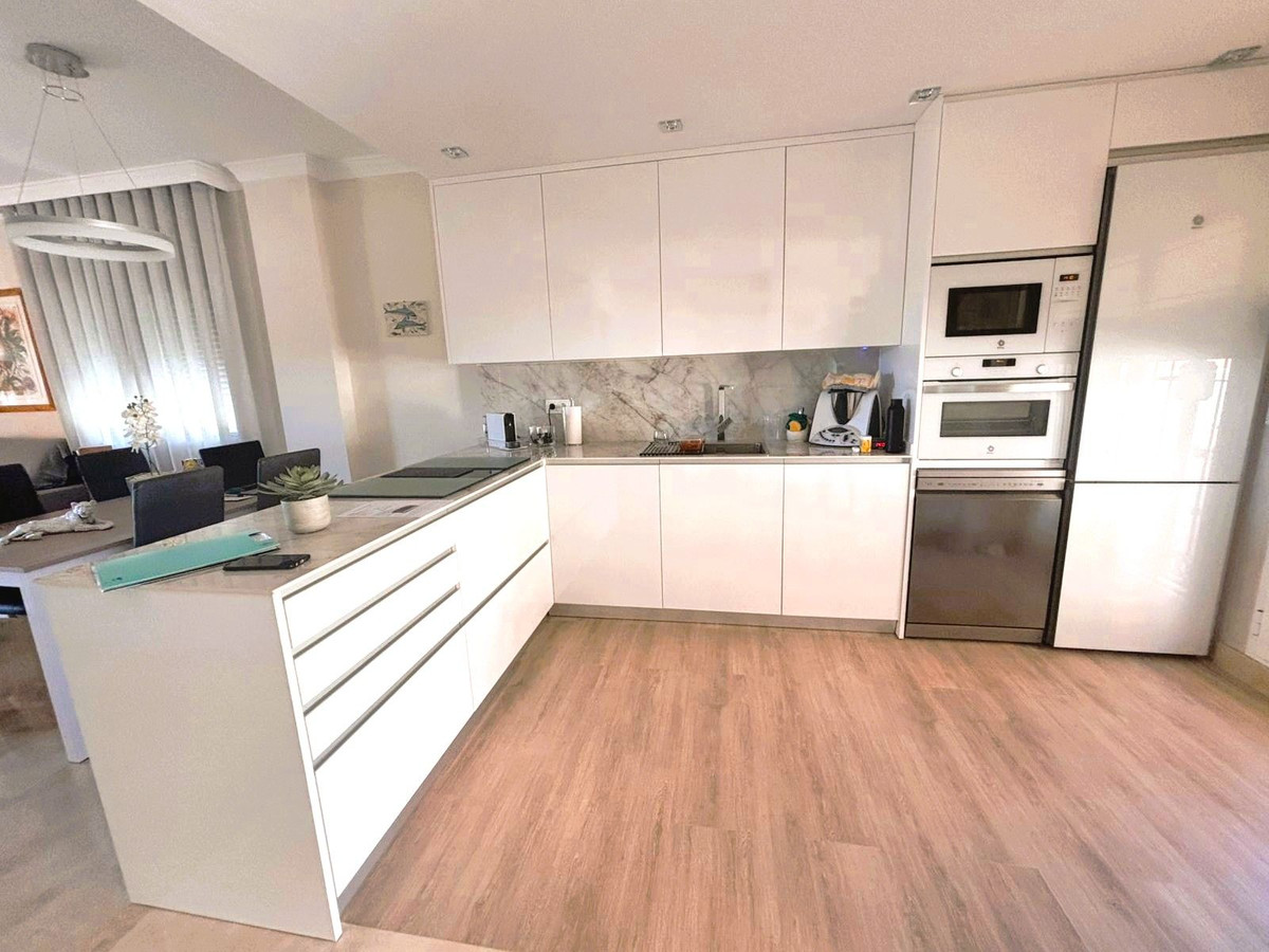 Apartamentos de 2 dormitorios en venta en Elviria – R5161006