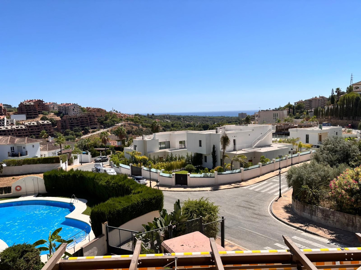 Apartamentos de 2 dormitorios en venta en Elviria – R5161006