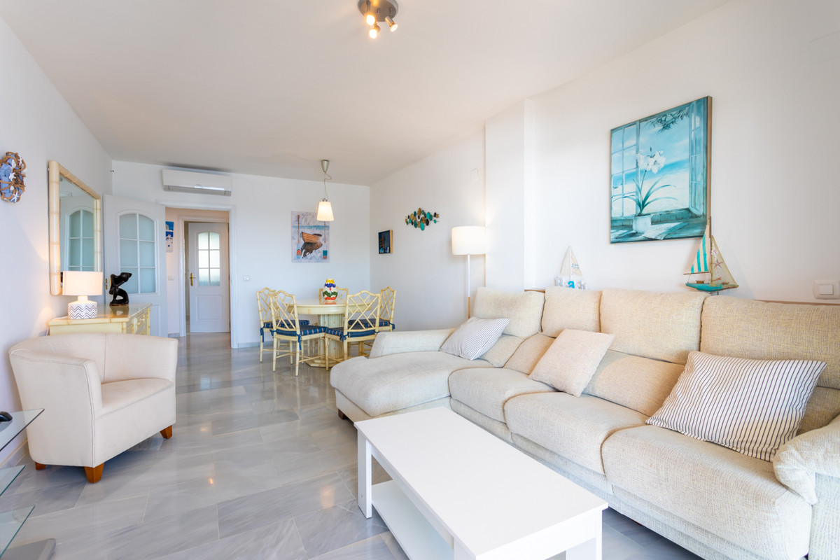 3 bedroom Apartments for sale in Calahonda – R5160388