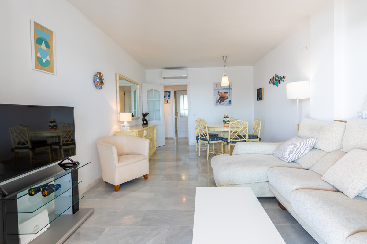 3 bedroom Apartments for sale in Calahonda – R5160388