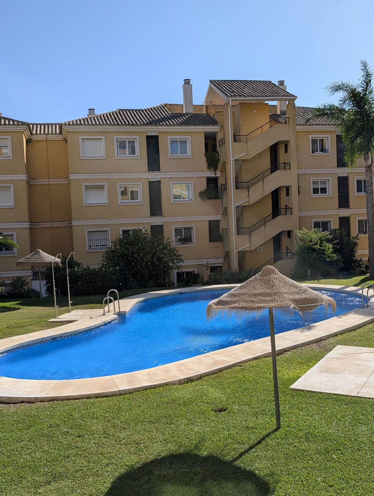 2 bedroom Apartments for sale in Riviera del Sol – R5135461
