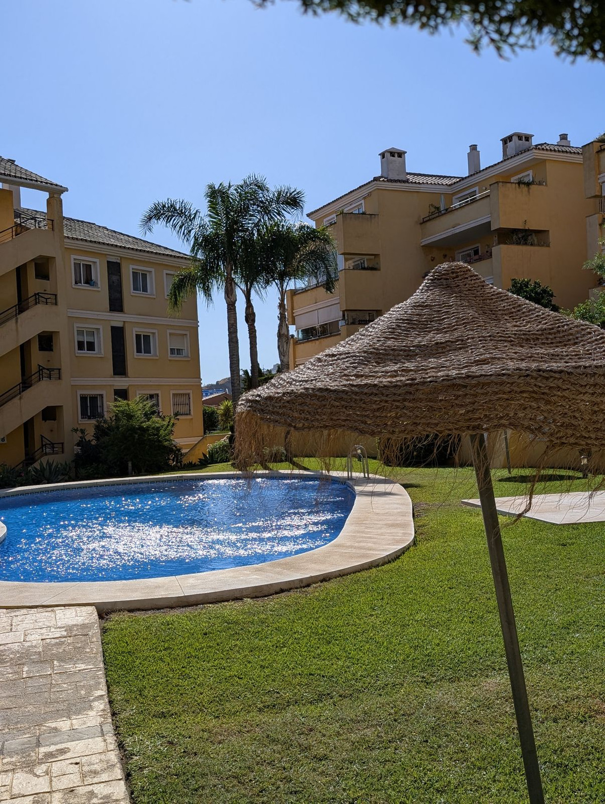 2 bedroom Apartments for sale in Riviera del Sol – R5135461