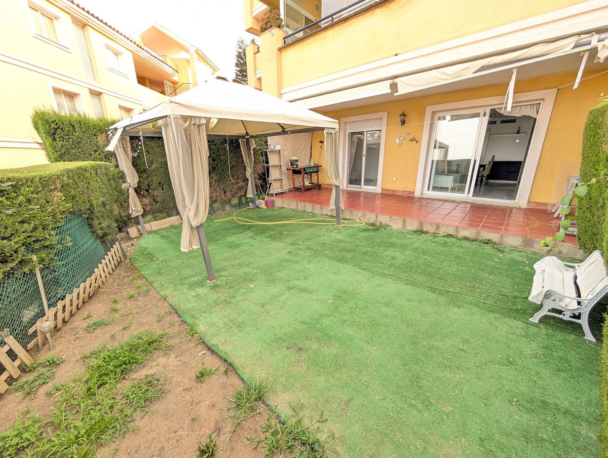 2 bedroom Apartments for sale in Riviera del Sol – R5135461