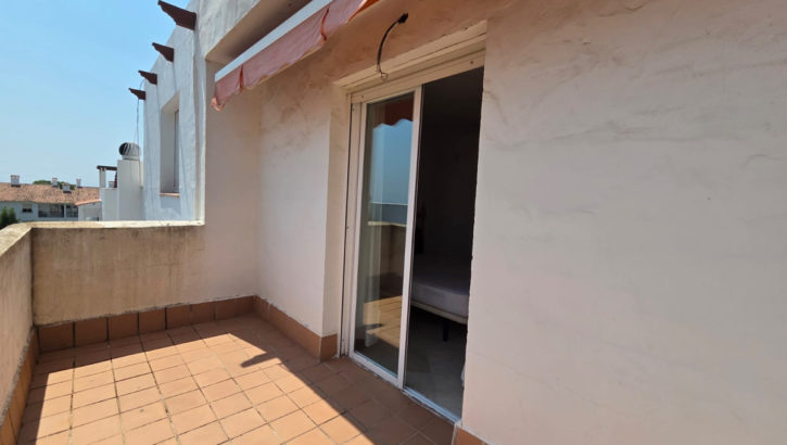 Pareados de 4 dormitorios en venta en Milla de Oro – R5150281 en 