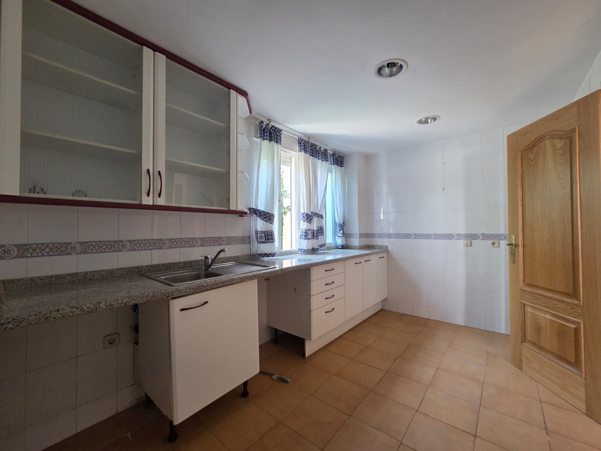 4 bedroom Semi-detached for sale in Milla de Oro – R5150281