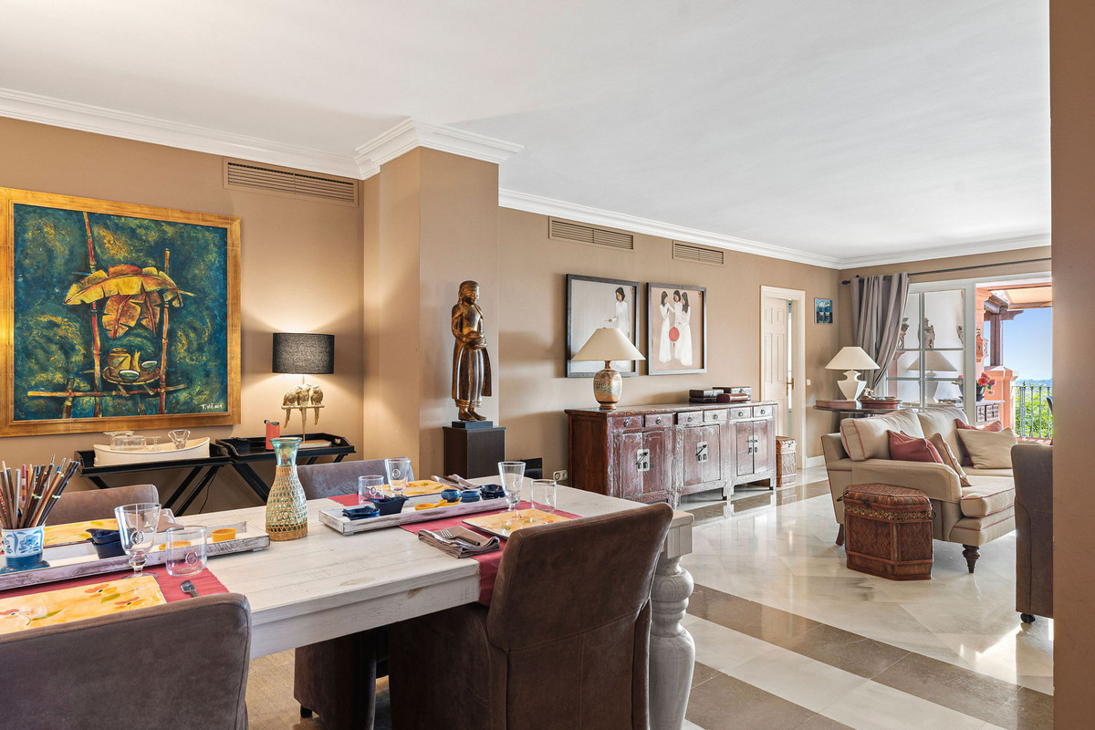2 bedroom Apartments for sale in Monte Halcones – R5104474