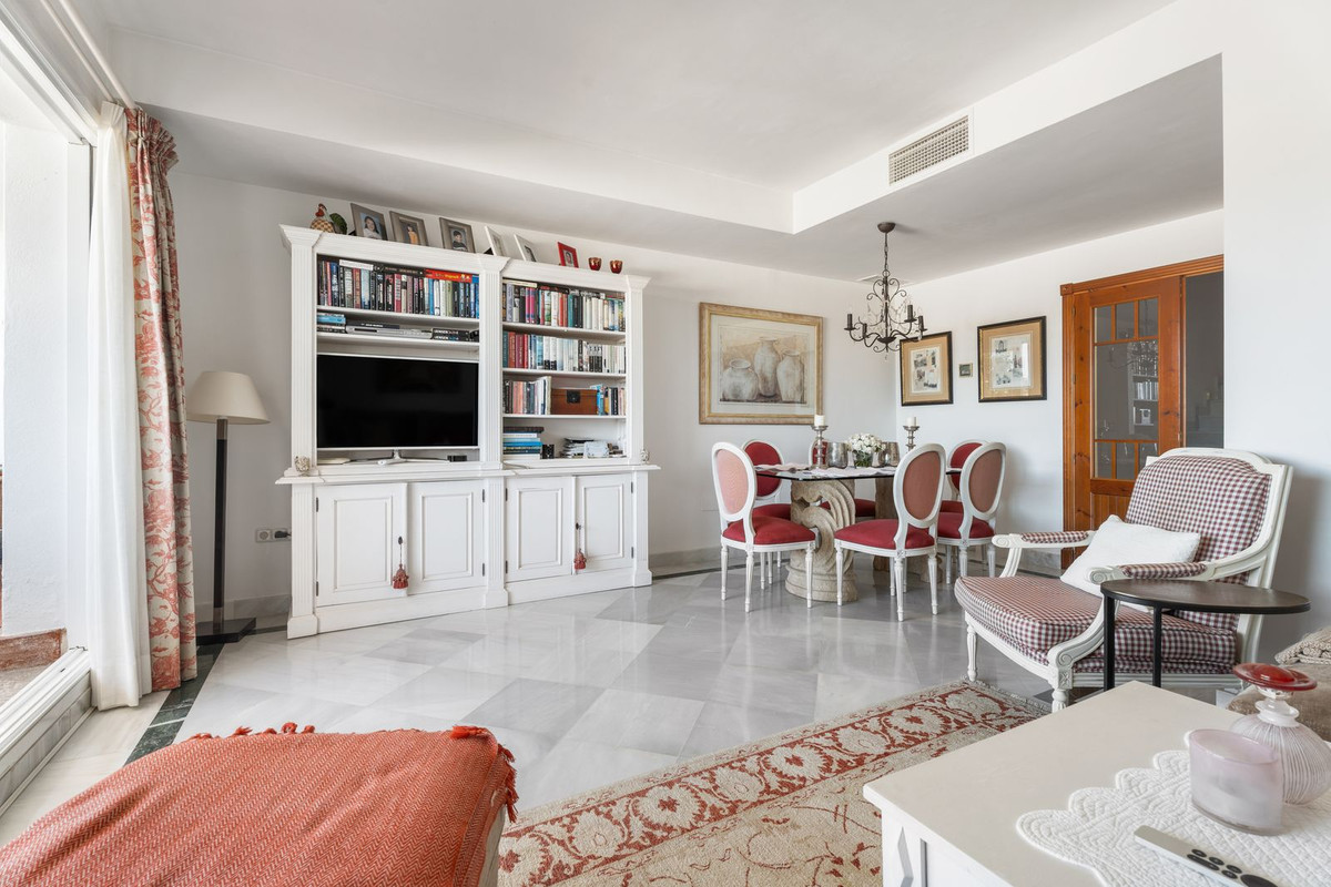 3 bedroom Apartments for sale in Marbella – R5153473