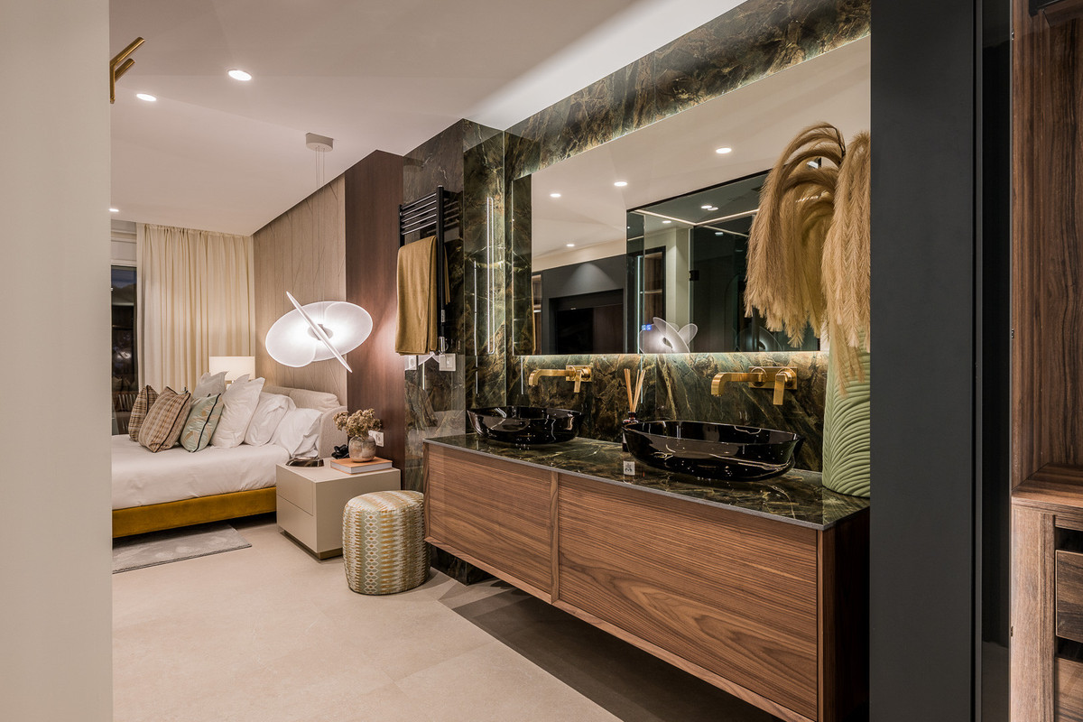 6 bedroom Apartments for sale in Marbella – R5166373