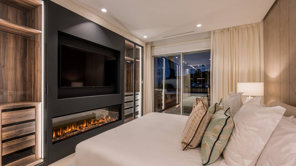 6 bedroom Apartments for sale in Marbella – R5166373