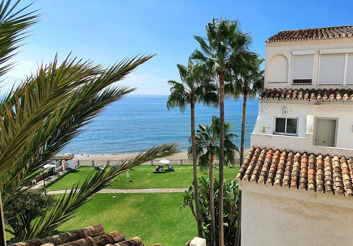 3 bedroom Apartments for sale in Marbesa – R5162464