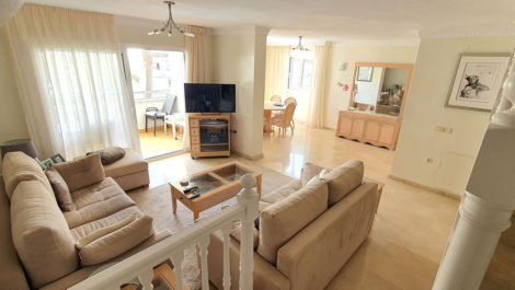 Apartamentos de 3 dormitorios en venta en Marbesa – R5162464