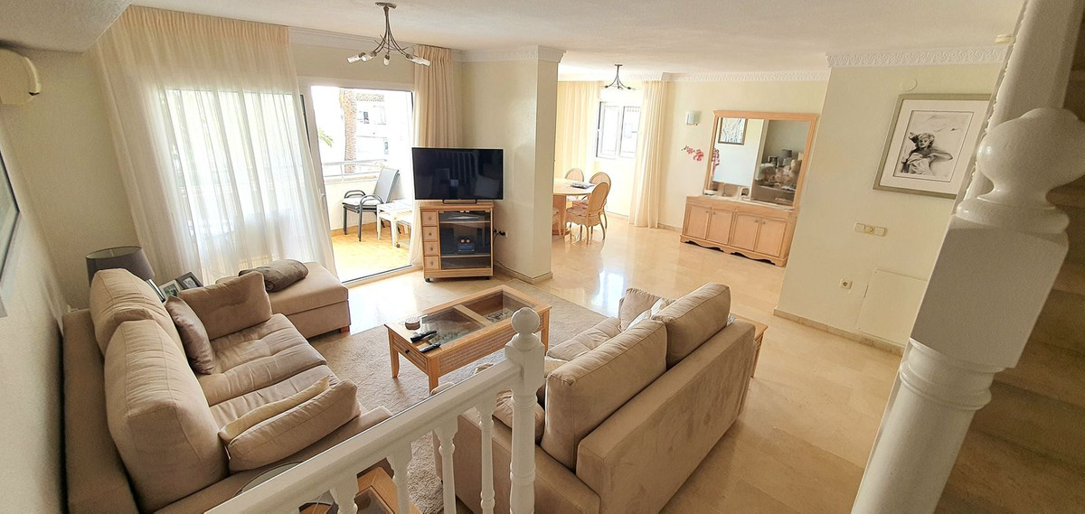 3 bedroom Apartments for sale in Marbesa – R5162464