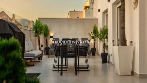 Aticos de 3 dormitorios en venta en Marbella – R5166376