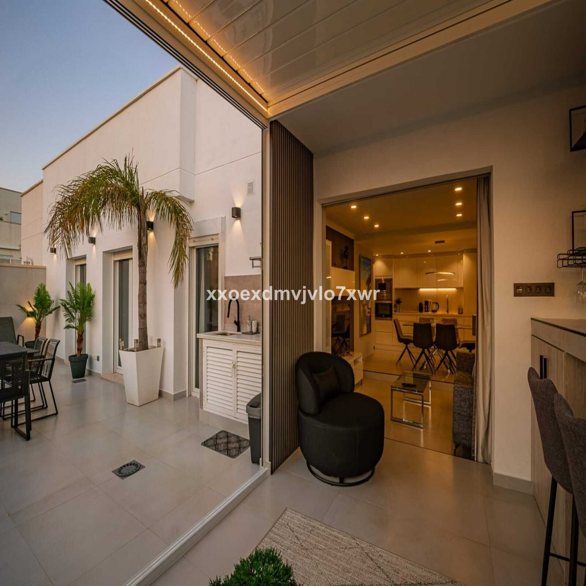 3 bedroom Penthouses for sale in Marbella – R5166376