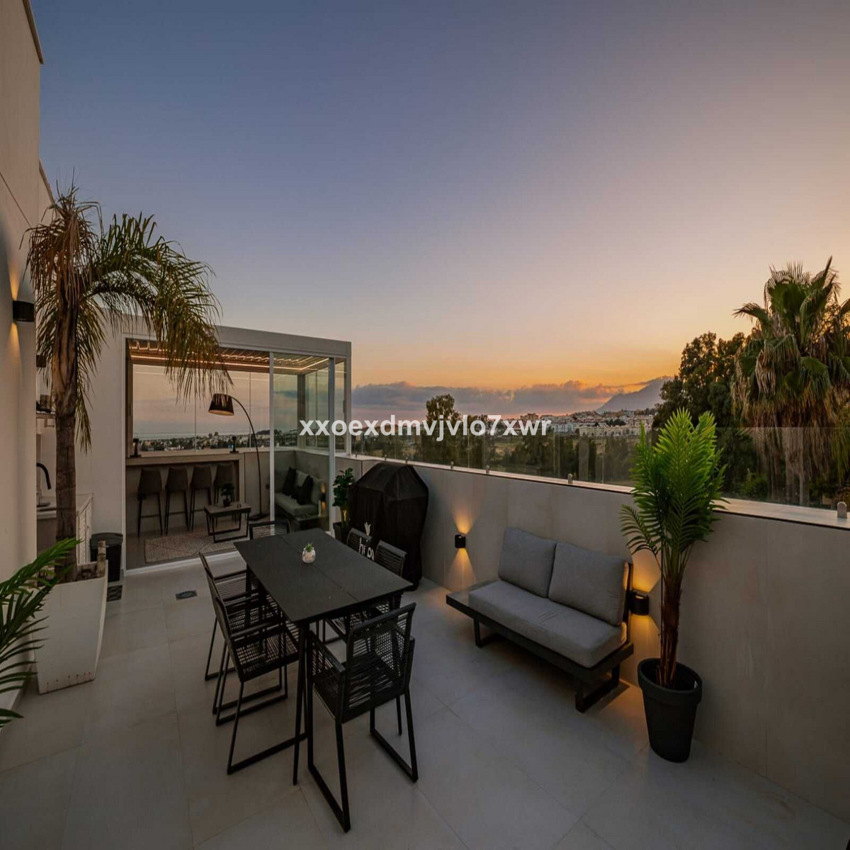 3 bedroom Penthouses for sale in Marbella – R5166376