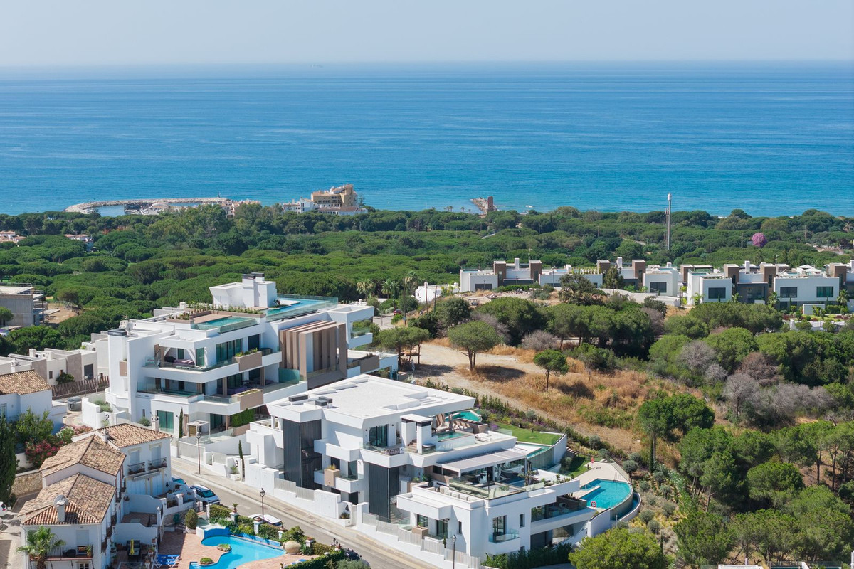 3 bedroom Apartments for sale in Cabopino – R5173495