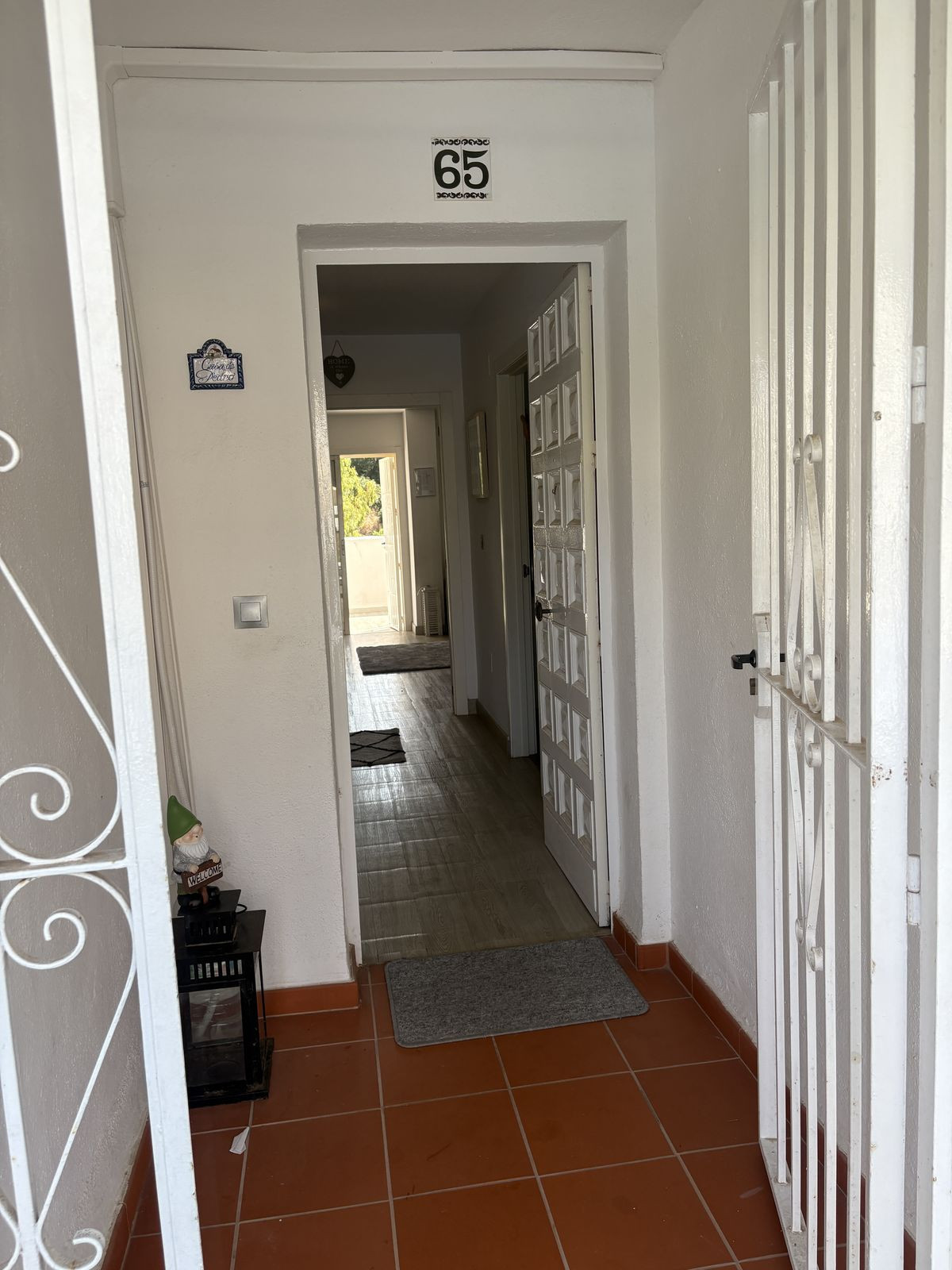 Apartamentos de 2 dormitorios en venta en Calahonda – R5134723