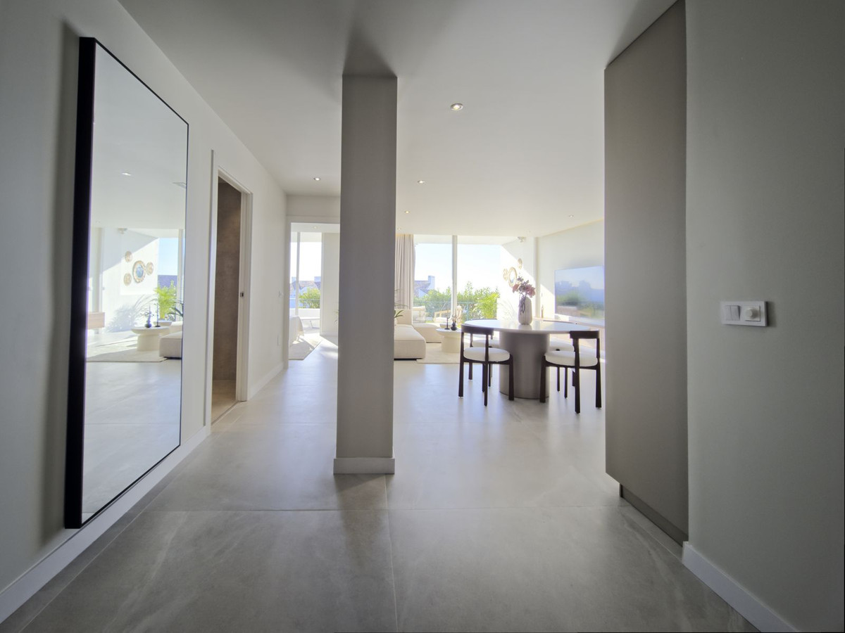 3 bedroom Apartments for sale in Miraflores – R5159407