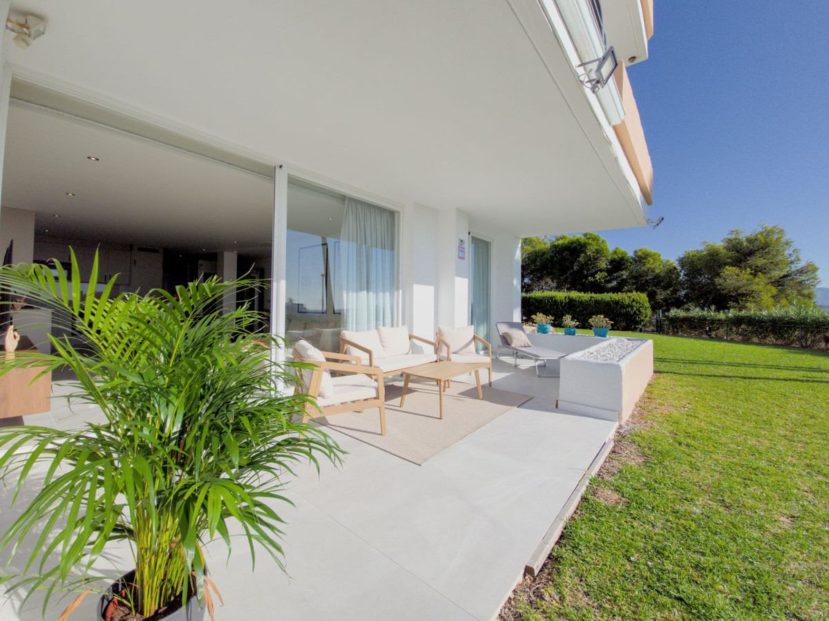 3 bedroom Apartments for sale in Miraflores – R5159407