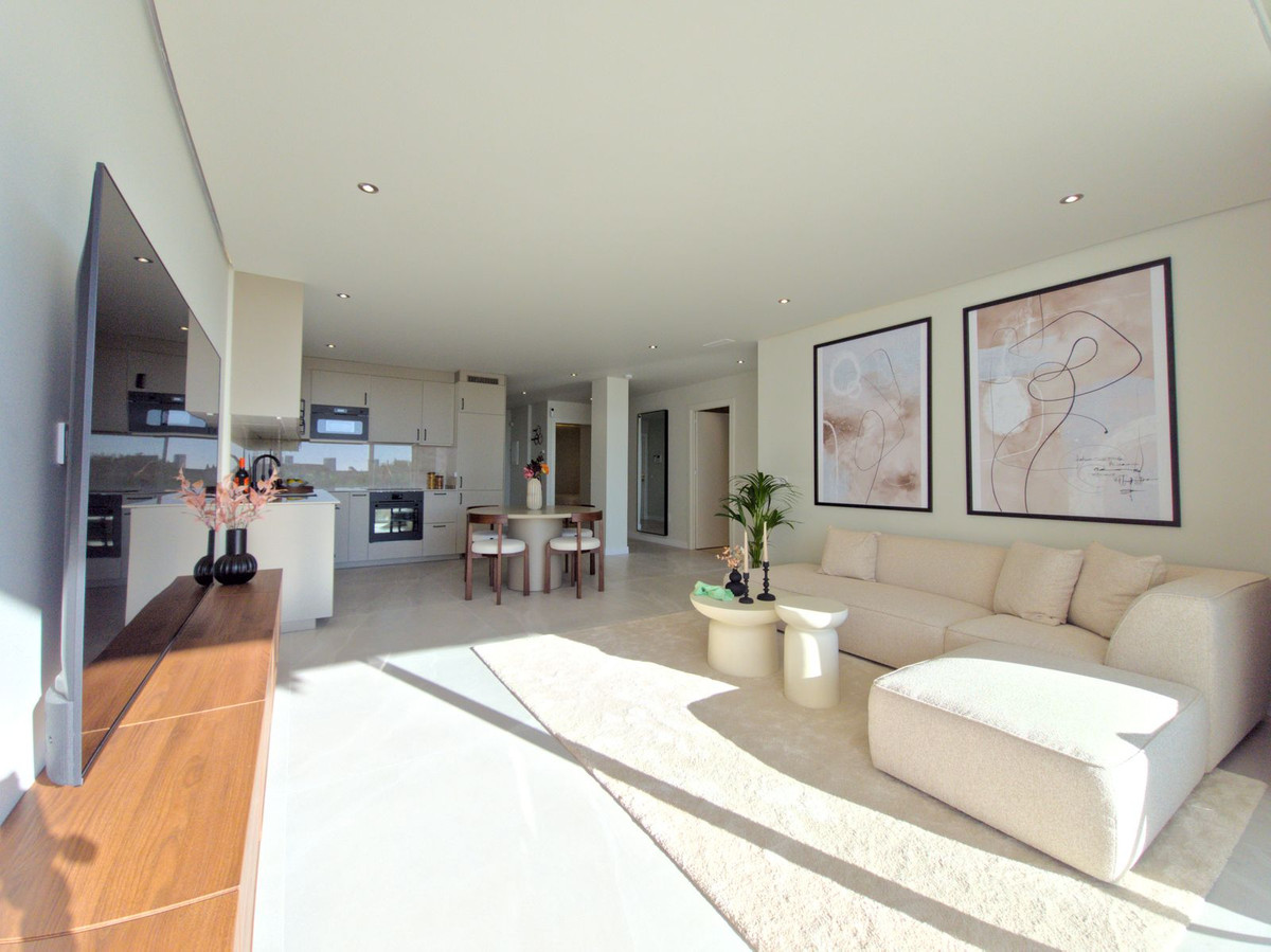 3 bedroom Apartments for sale in Miraflores – R5159407