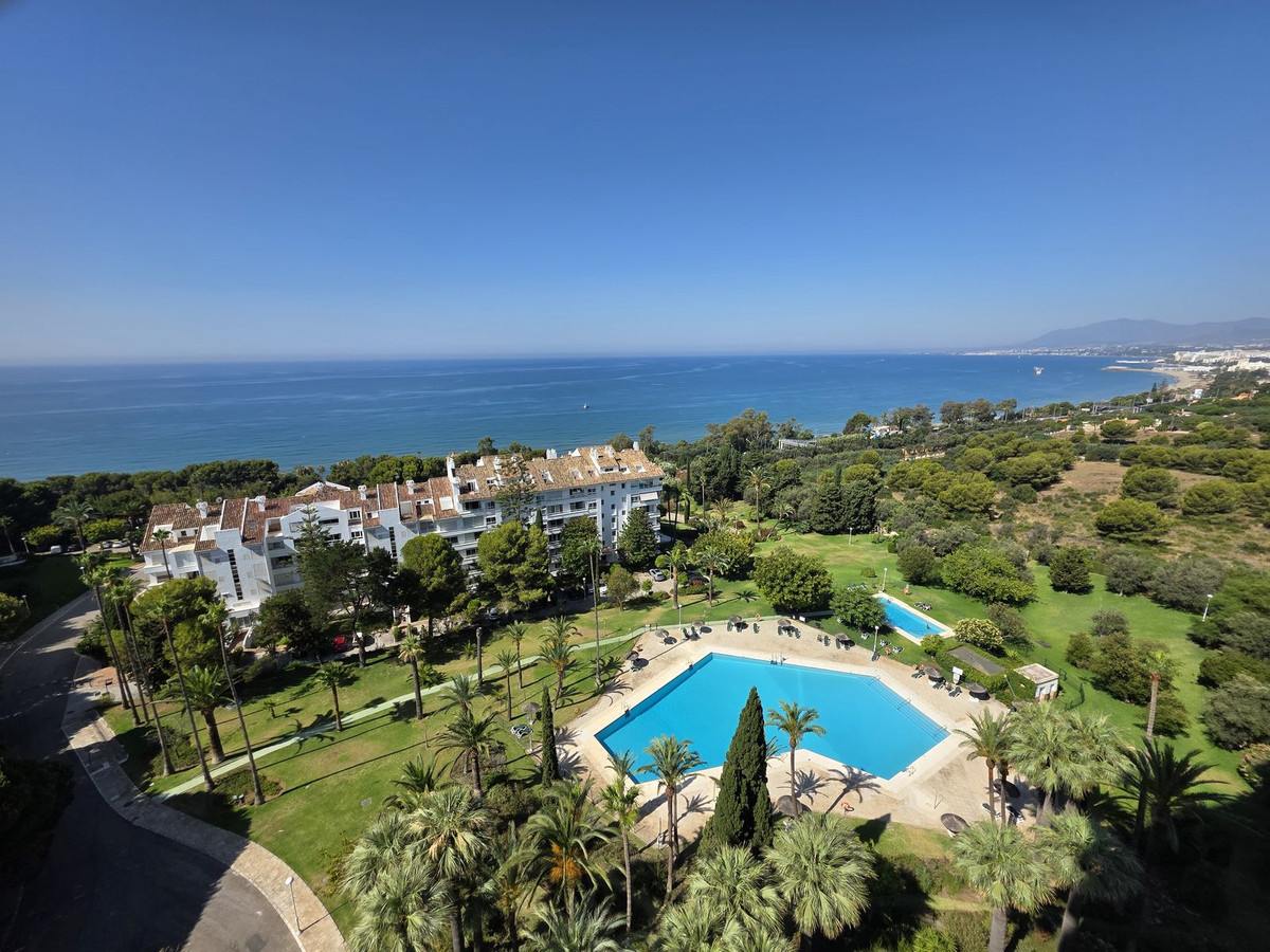 1 bedroom Apartments for sale in Marbella – R5158261
