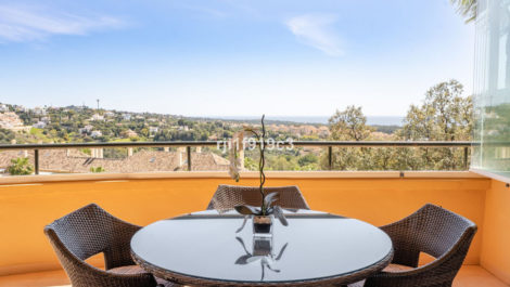 2 bedroom Apartments for sale in Elviria Hills – R4994593