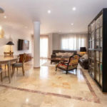 Apartamentos de 3 dormitorios en venta en Milla de Oro – R5146921
