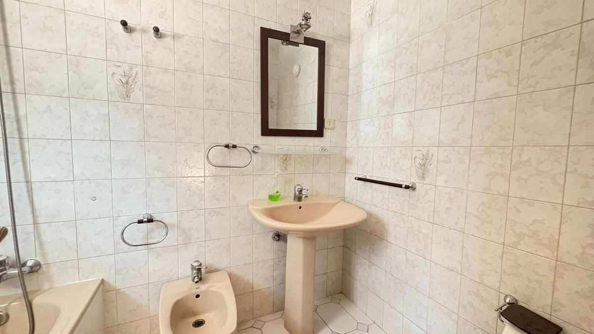 2 bedroom Penthouses for sale in Marbella – R5158819