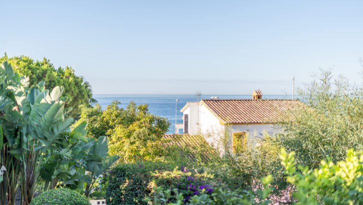 7 bedroom Villas for sale in Marbella – R5168227 in 
