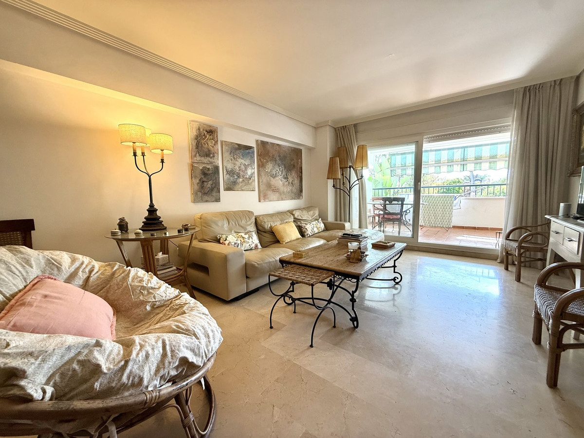 Apartamentos de 2 dormitorios en venta en Guadalmina Baja – R5149780