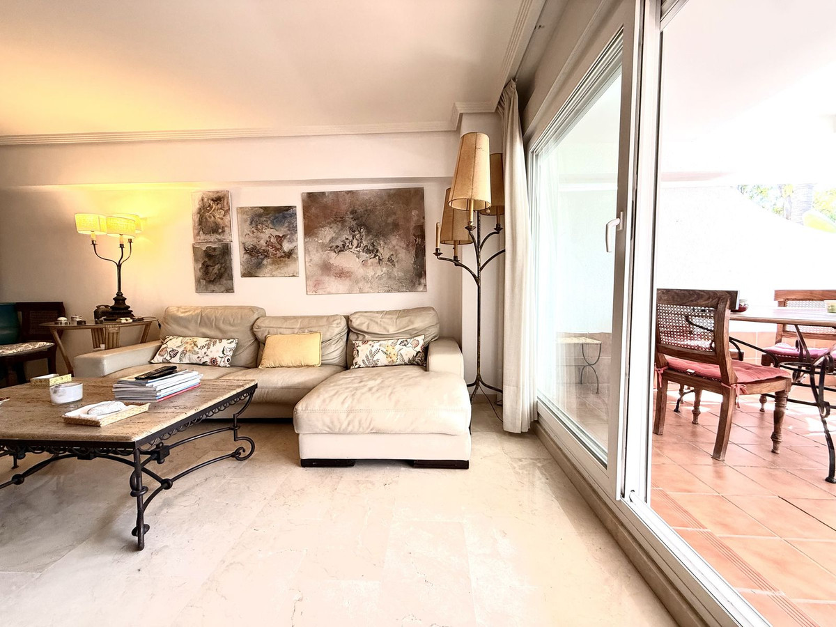 Apartamentos de 2 dormitorios en venta en Guadalmina Baja – R5149780