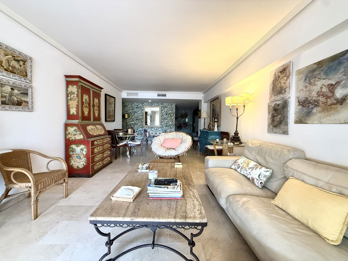 Apartamentos de 2 dormitorios en venta en Guadalmina Baja – R5149780