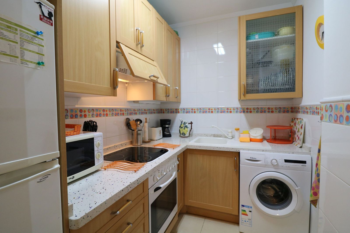 1 bedroom Apartments for sale in Marbella – R5150062